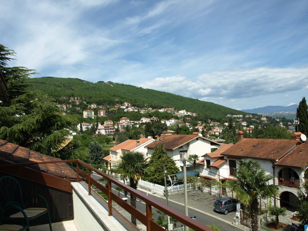 Apartment Meri Ičići Buitenkant foto