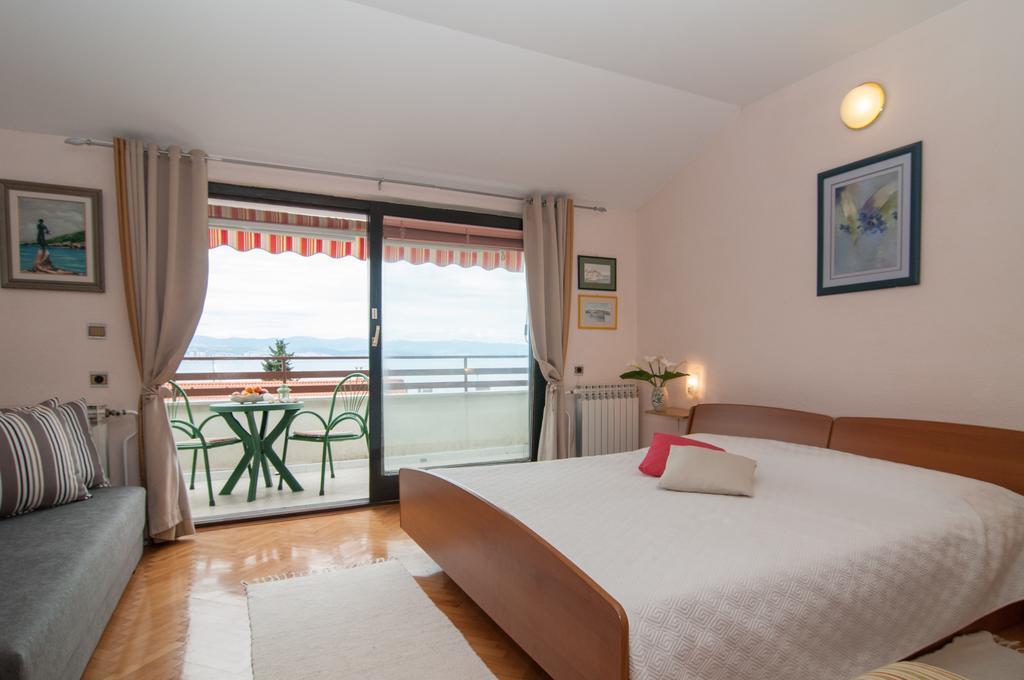 Apartment Meri Ičići Buitenkant foto