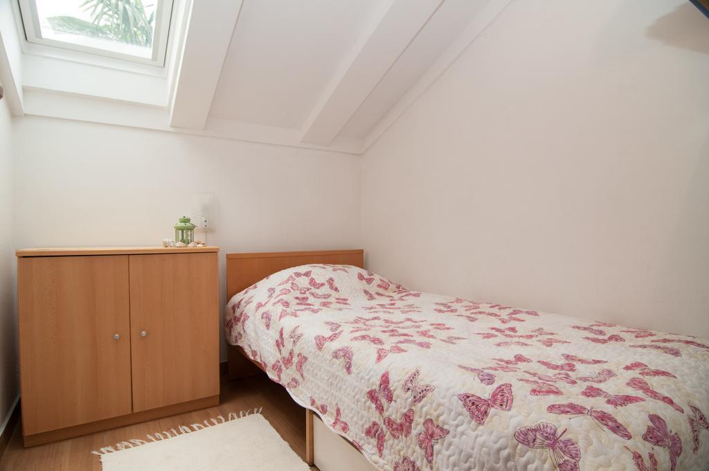 Apartment Meri Ičići Buitenkant foto