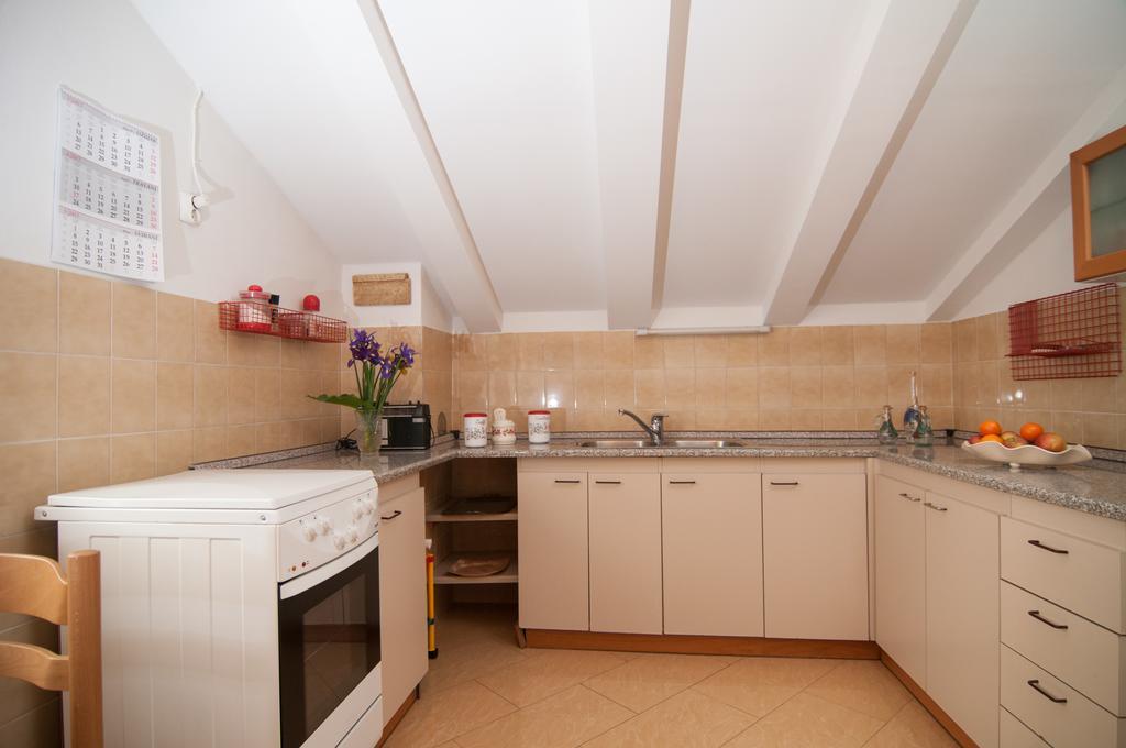 Apartment Meri Ičići Buitenkant foto